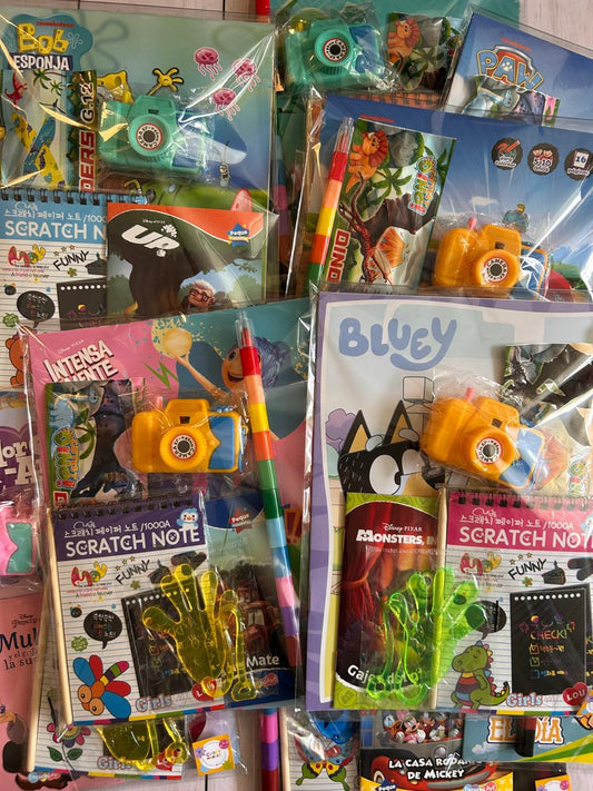 Libro Colorear con Varios Accesorios CHIKY MARKET