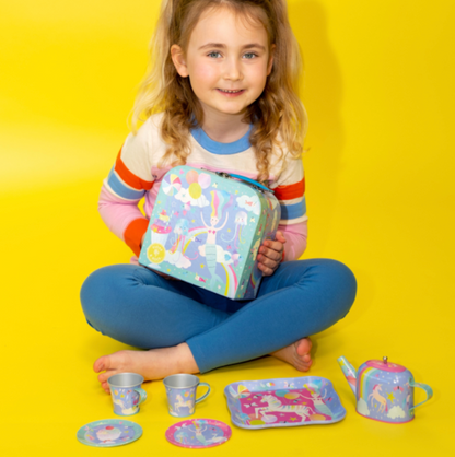 Juego de té de hojalata de 7 piezas – Fantasía