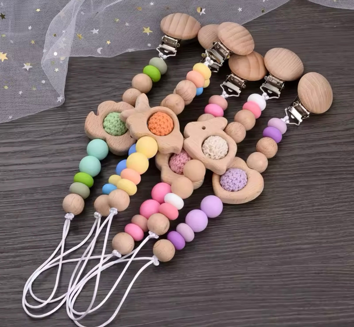 Porta Chupón Baby Madera y Crochet CHIKY NYNO