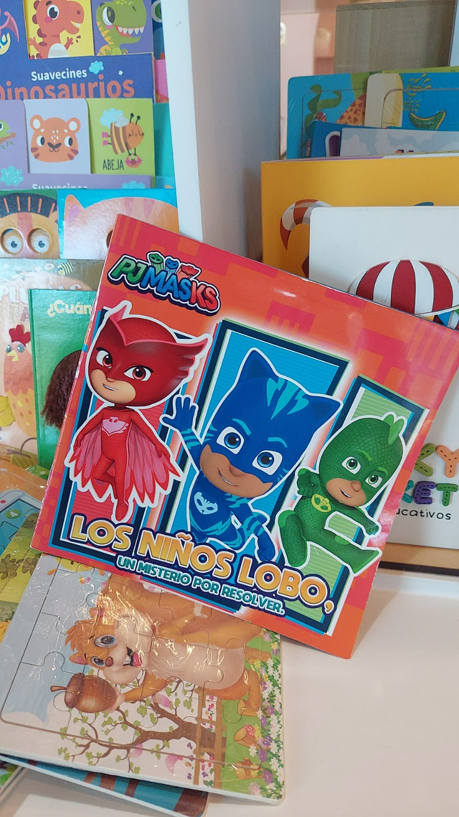 Los Niño Lobo CHIKY MARKET